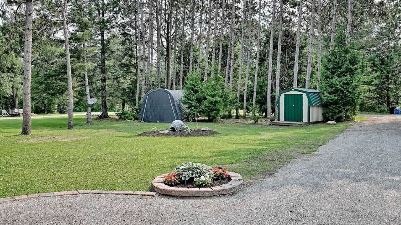 Photo of Others in Burnt River