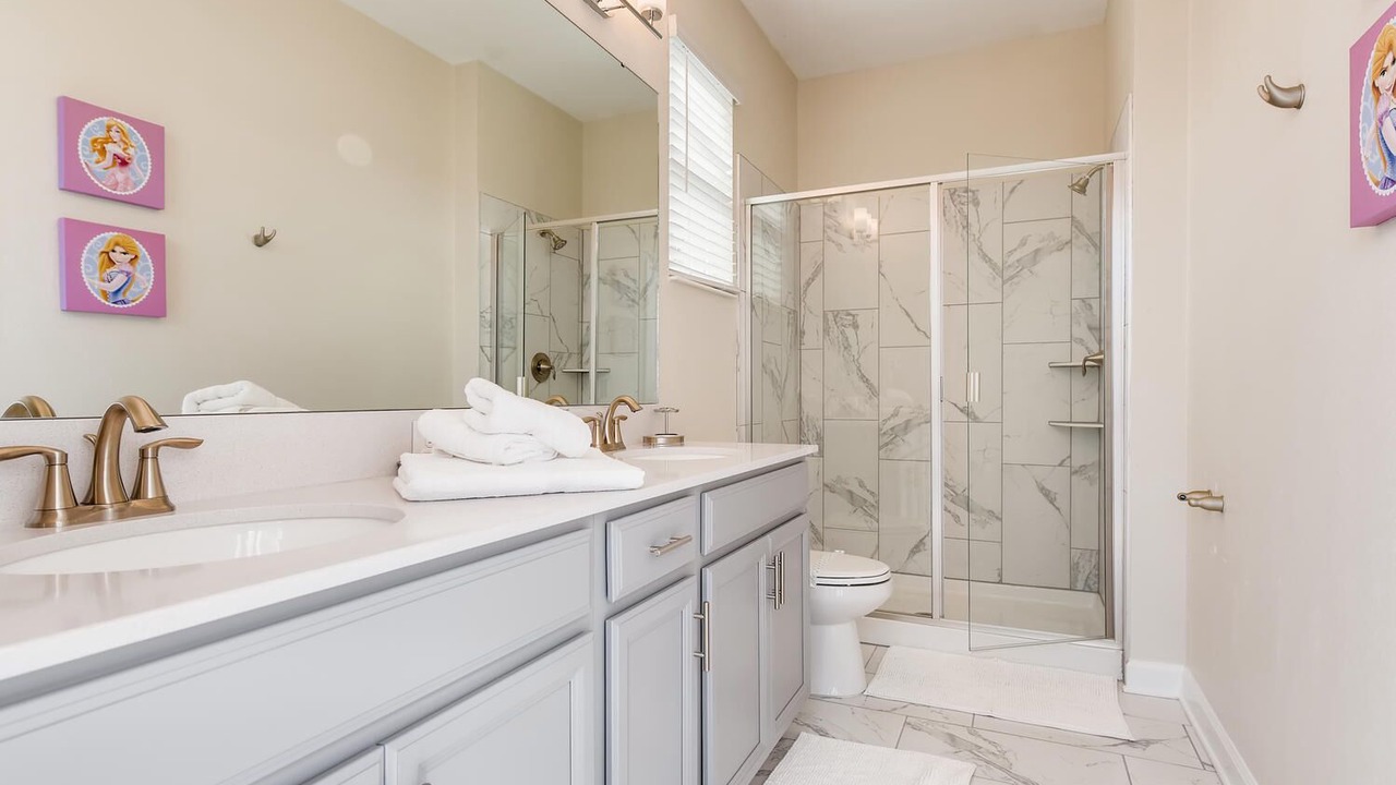 Photo of Bathroom in Four Corners