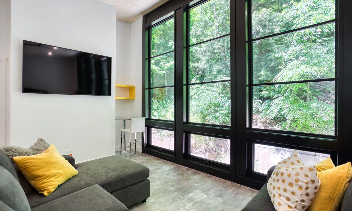 Photo of Livingroom in Burlington