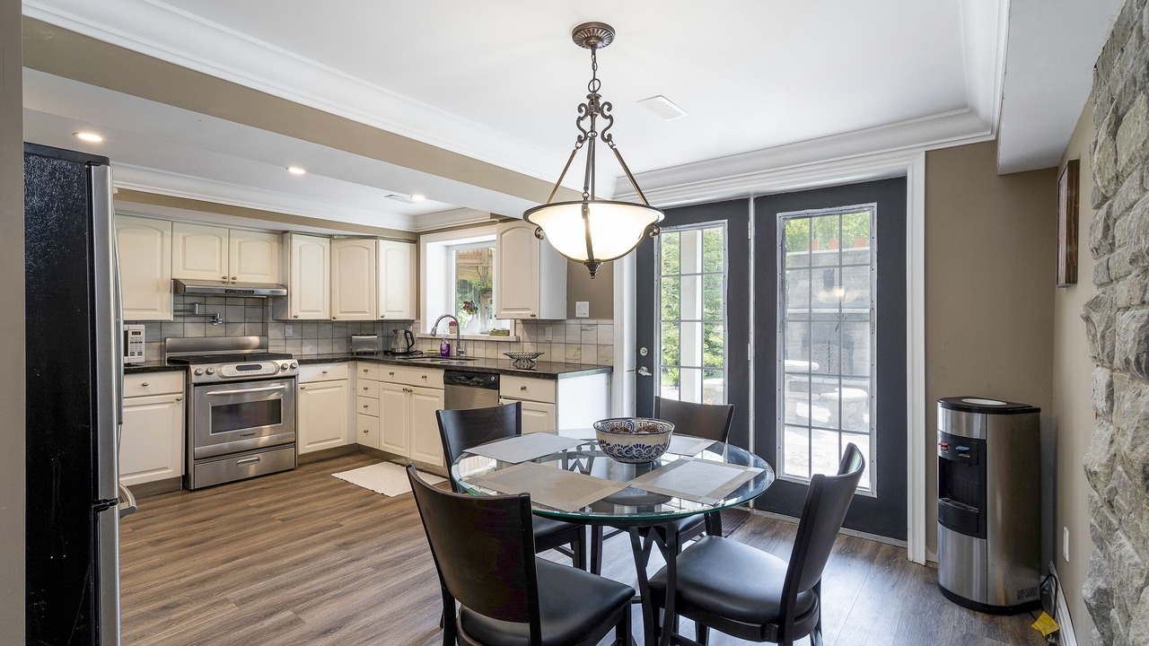 Photo of Kitchen in Wasaga Beach