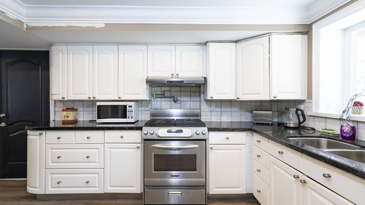 Photo of Kitchen in Wasaga Beach
