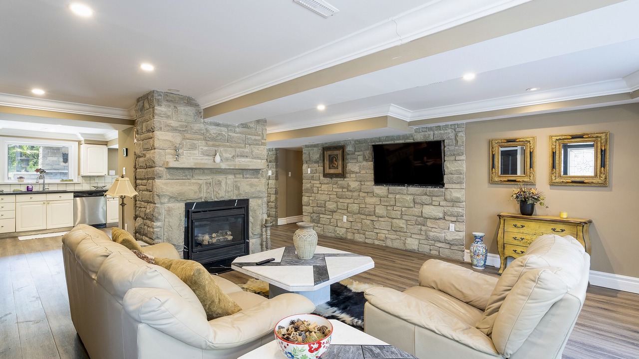 Photo of Livingroom in Wasaga Beach