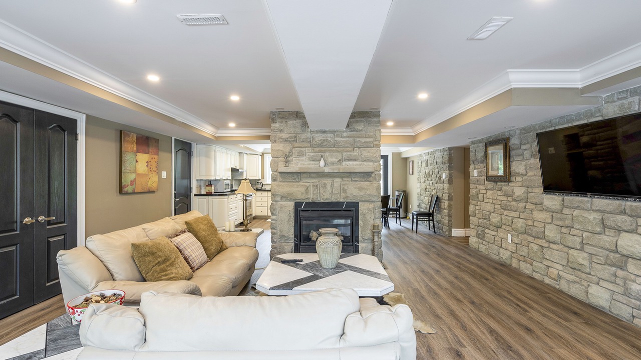 Photo of Livingroom in Wasaga Beach