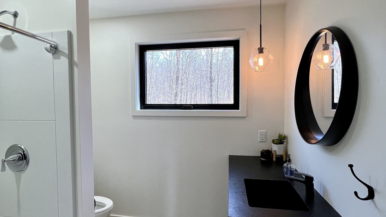 Photo of Bathroom in Unorganized Centre Parry Sound