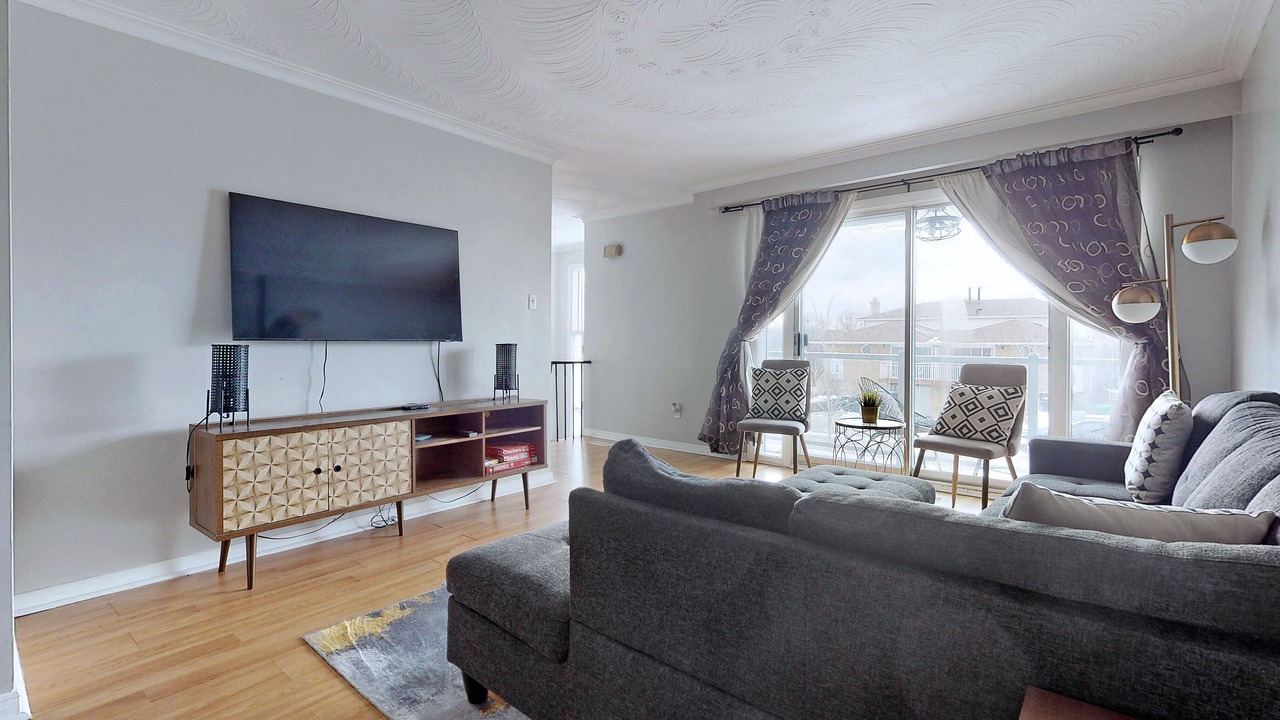 Photo of Livingroom in Brampton