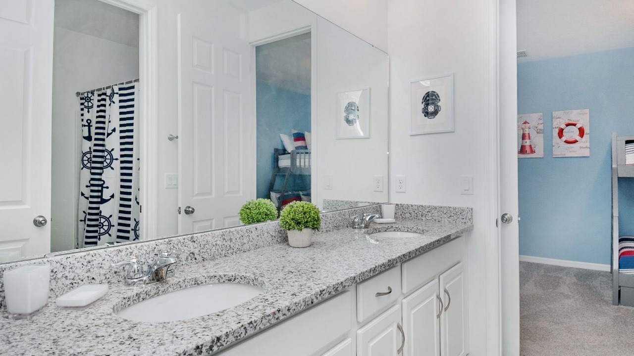 Photo of Bathroom in Bay Lake