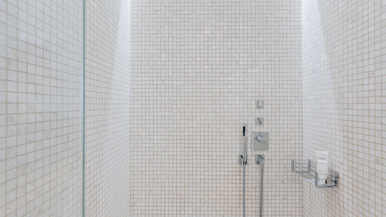 Photo of Bathroom in Porte-Dauphine