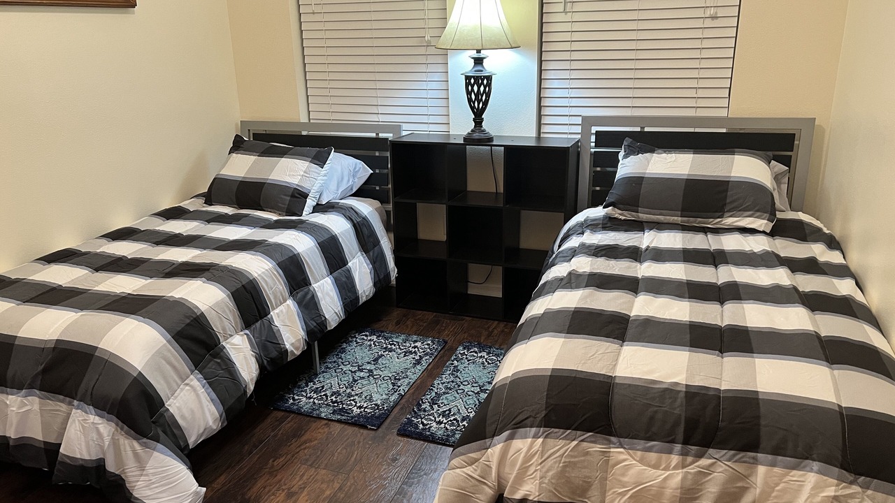 Photo of Bedroom in Lake Magdalene