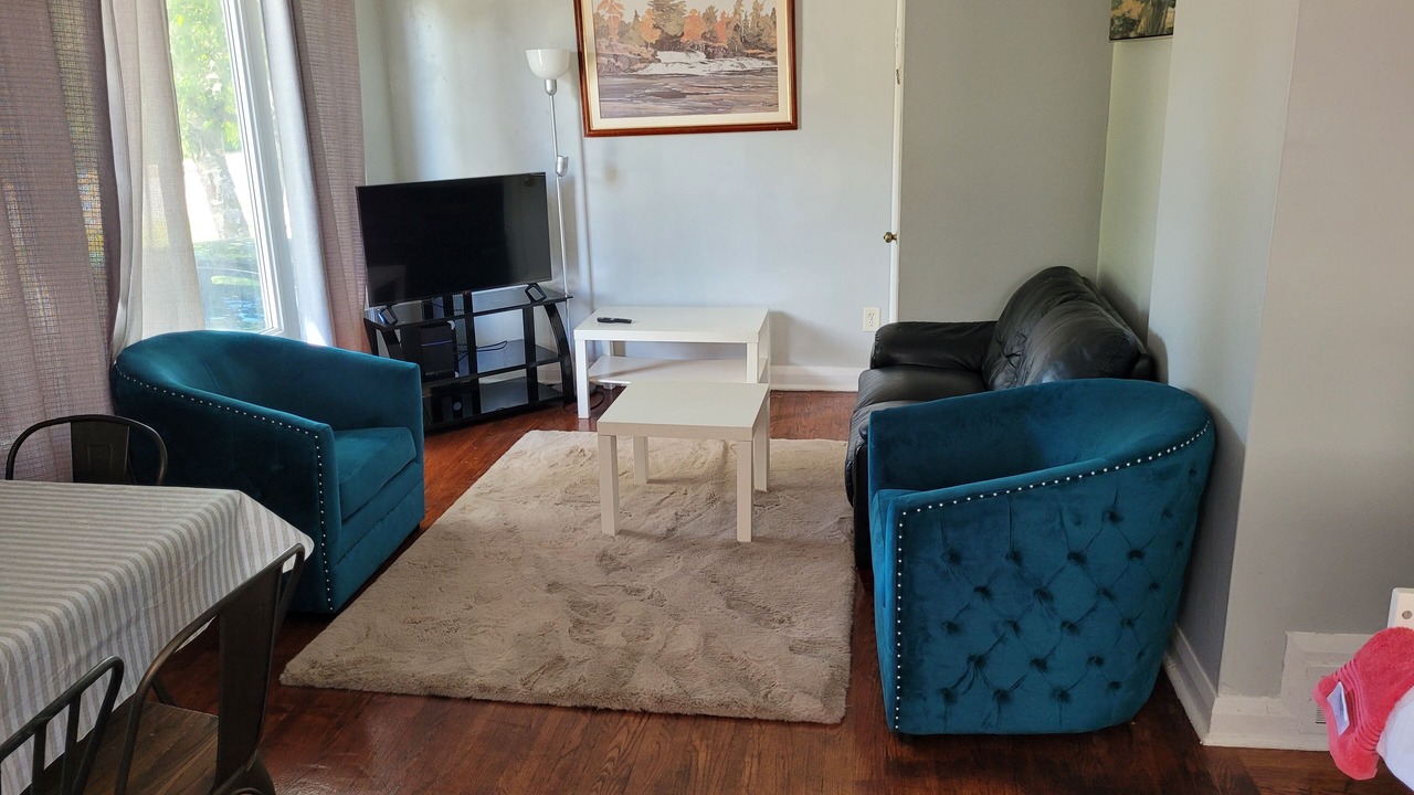 Photo of Livingroom in Dorset Park