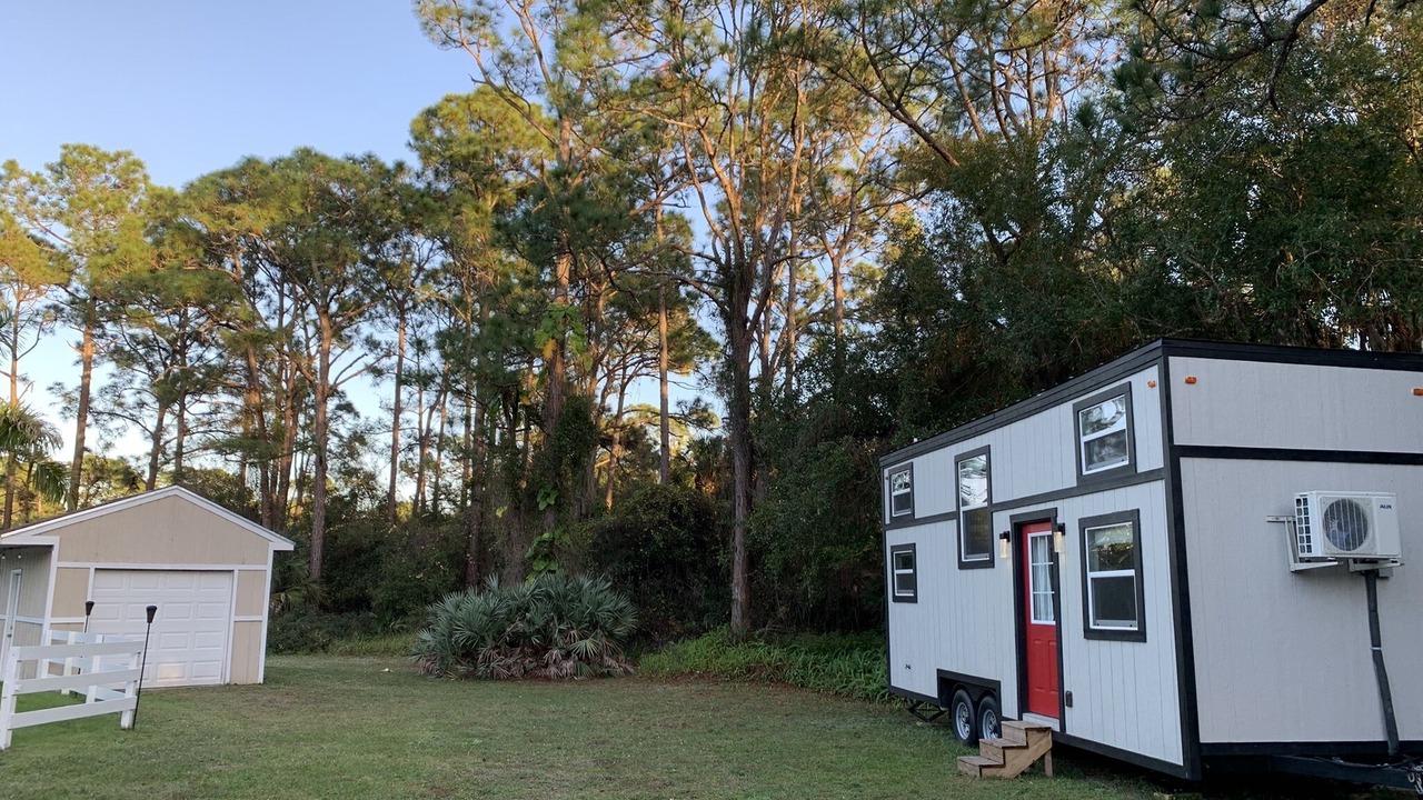 Photo of Outdoor in June Park