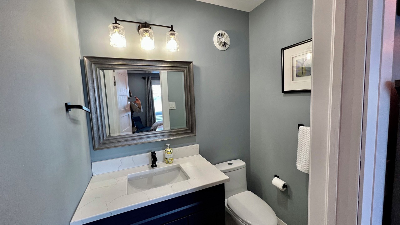 Photo of Bathroom in Loyalist