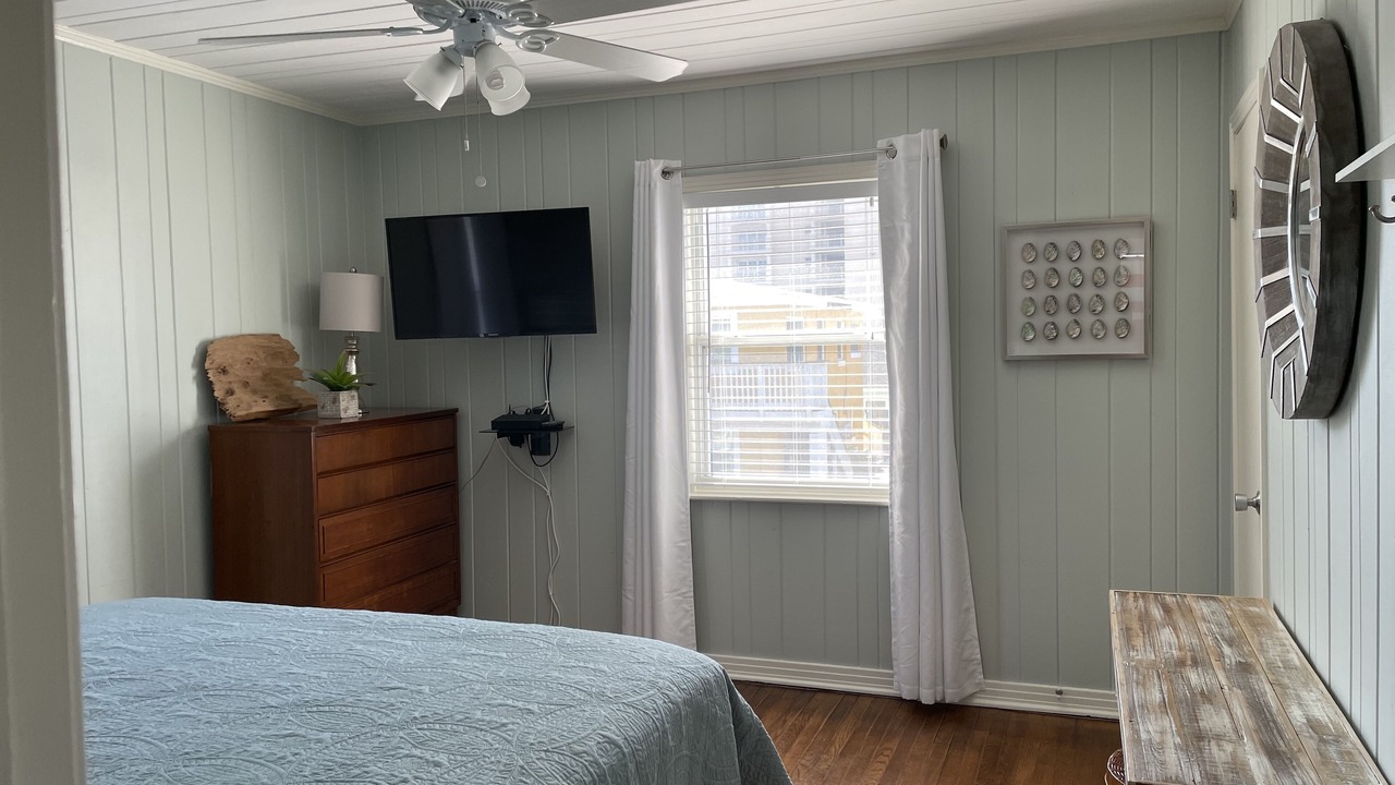 Photo of Bedroom in Redington Shores