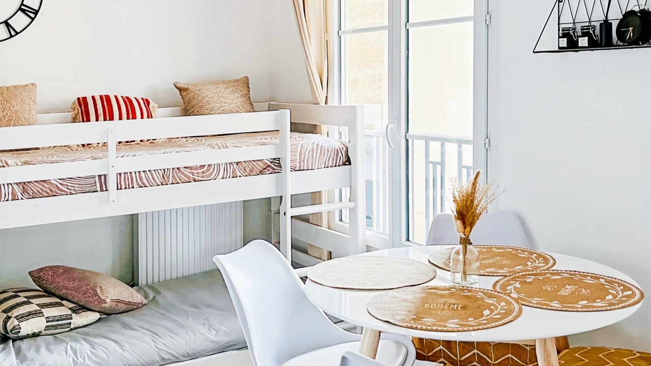 Photo of Bedroom in Villeneuve-Saint-Denis