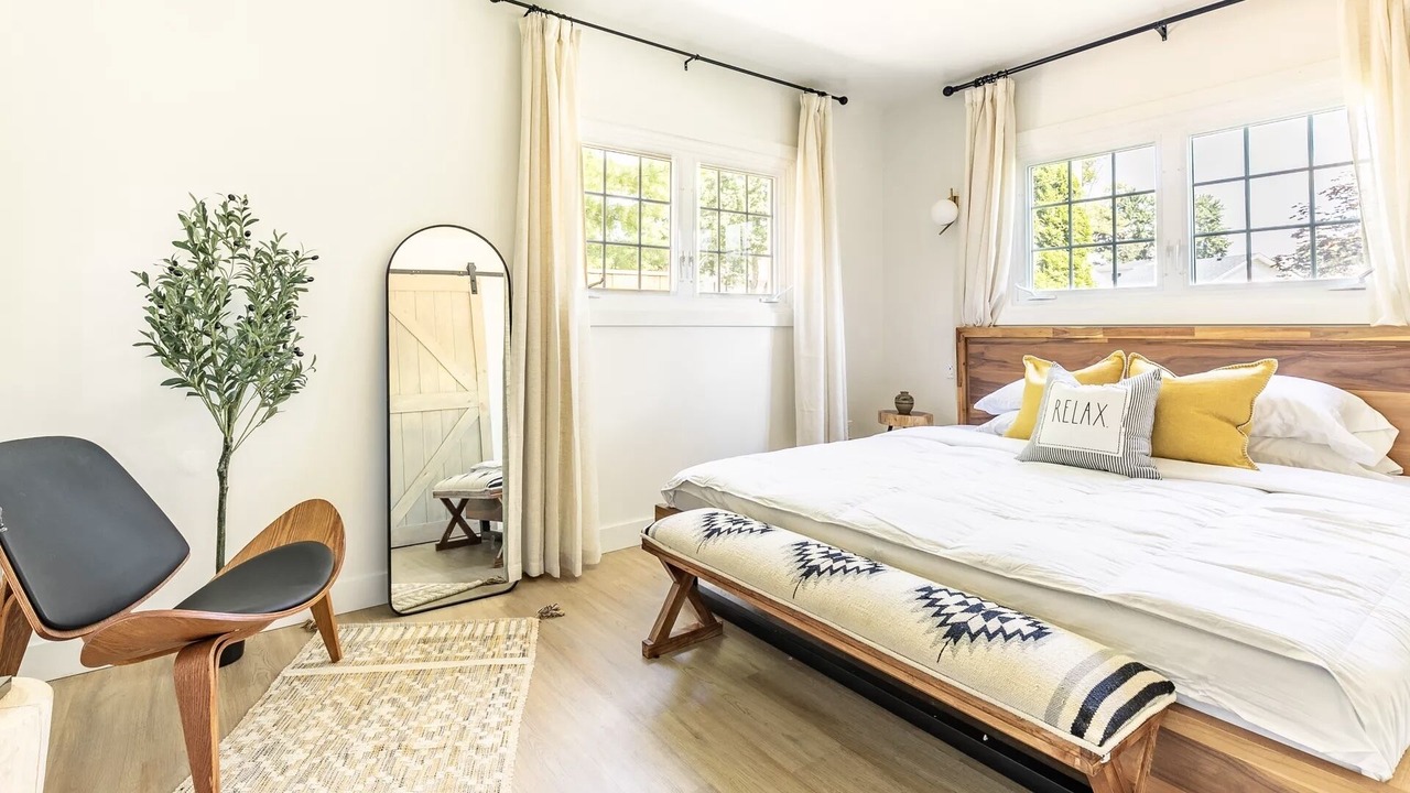 Photo of Bedroom in Town of Essex