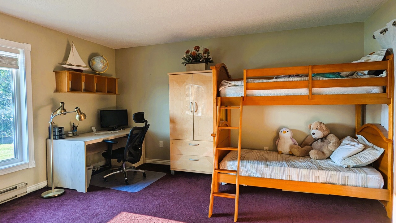 Photo of Bedroom in Penetanguishene