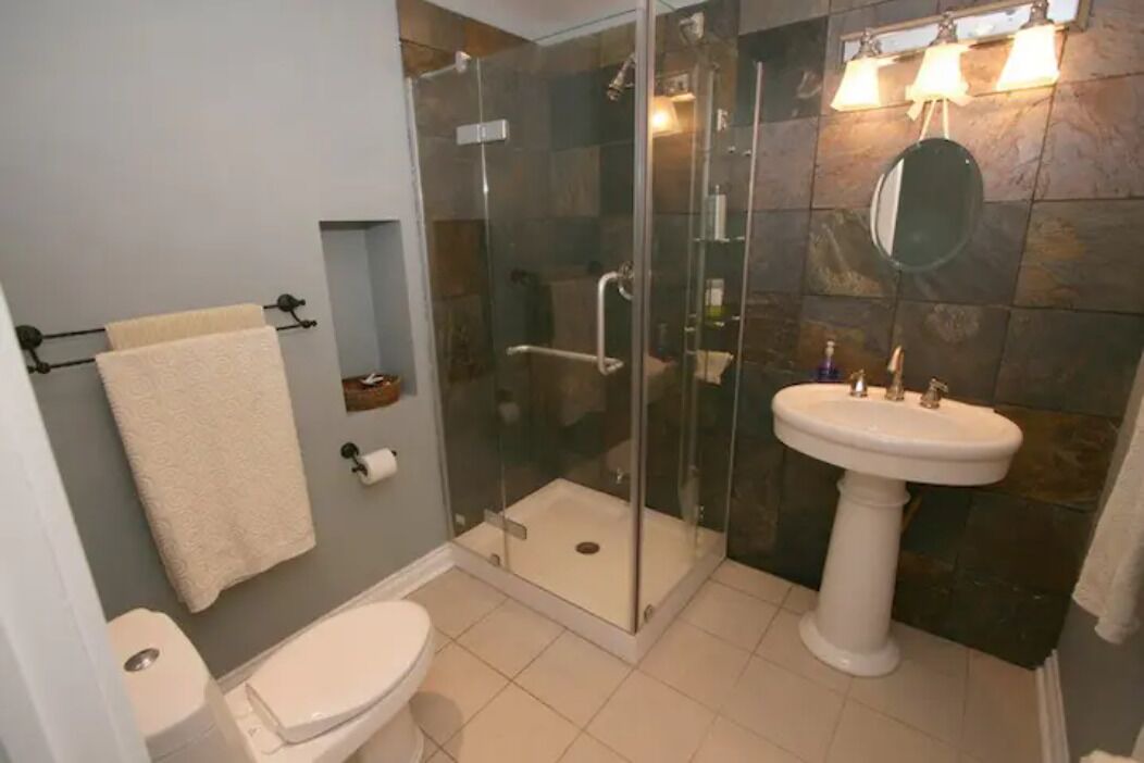 Photo of Bathroom in Penetanguishene