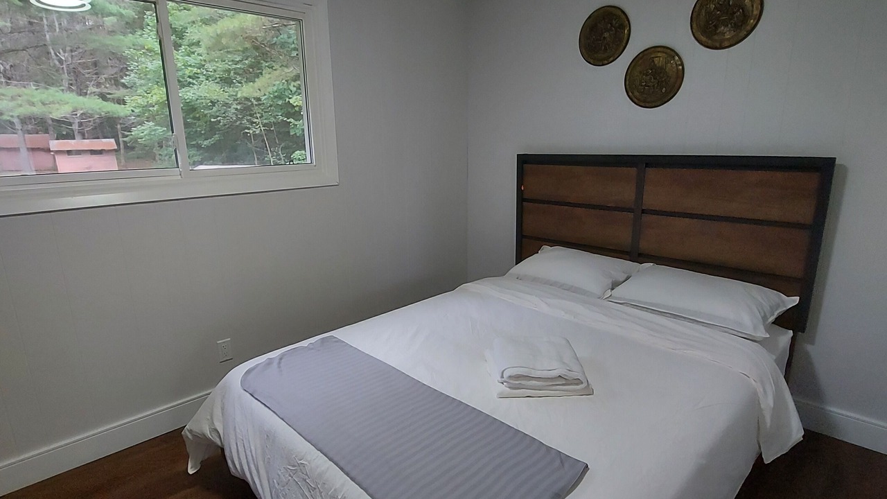 Photo of Bedroom in Minden Hills