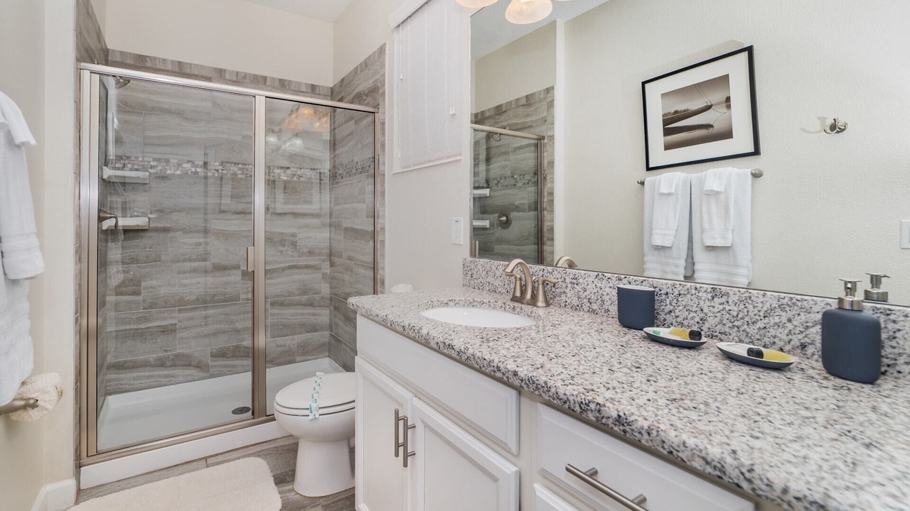 Photo of Bathroom in Bay Lake