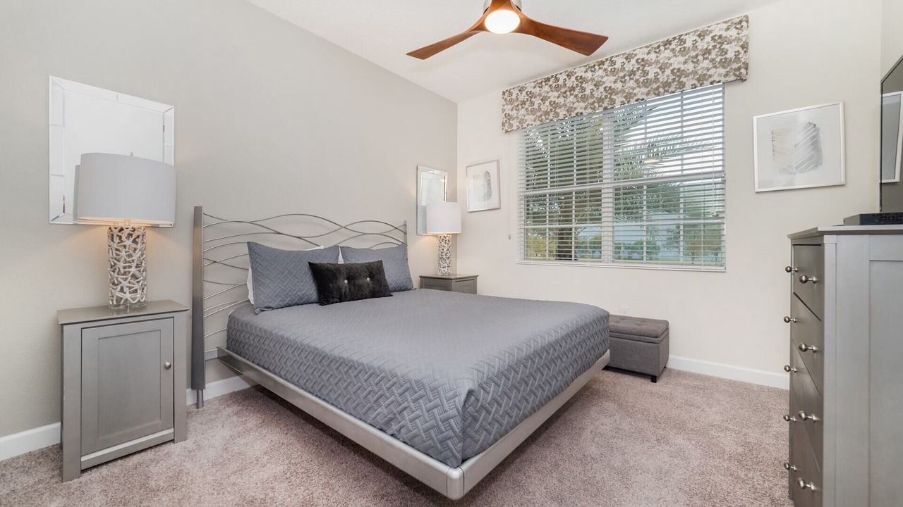 Photo of Bedroom in Bay Lake