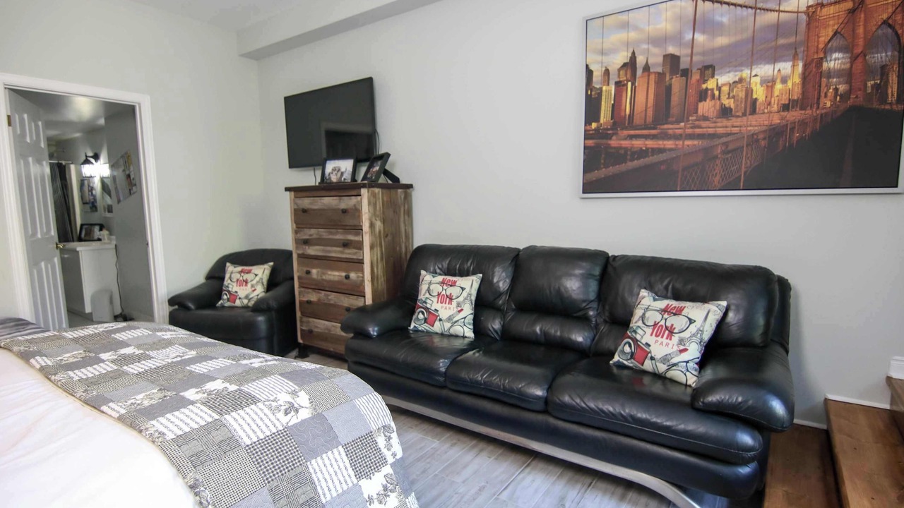 Photo of Bedroom in Bracebridge