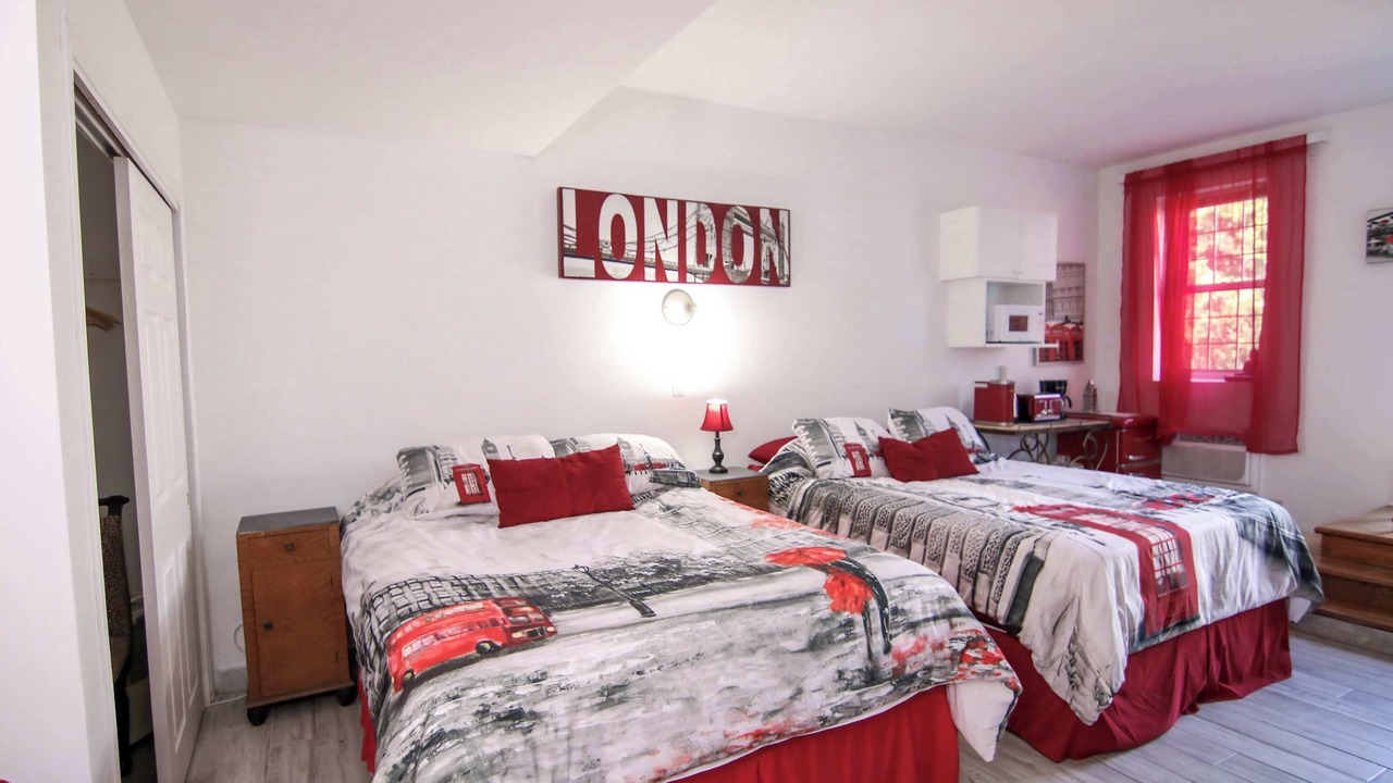 Photo of Bedroom in Bracebridge
