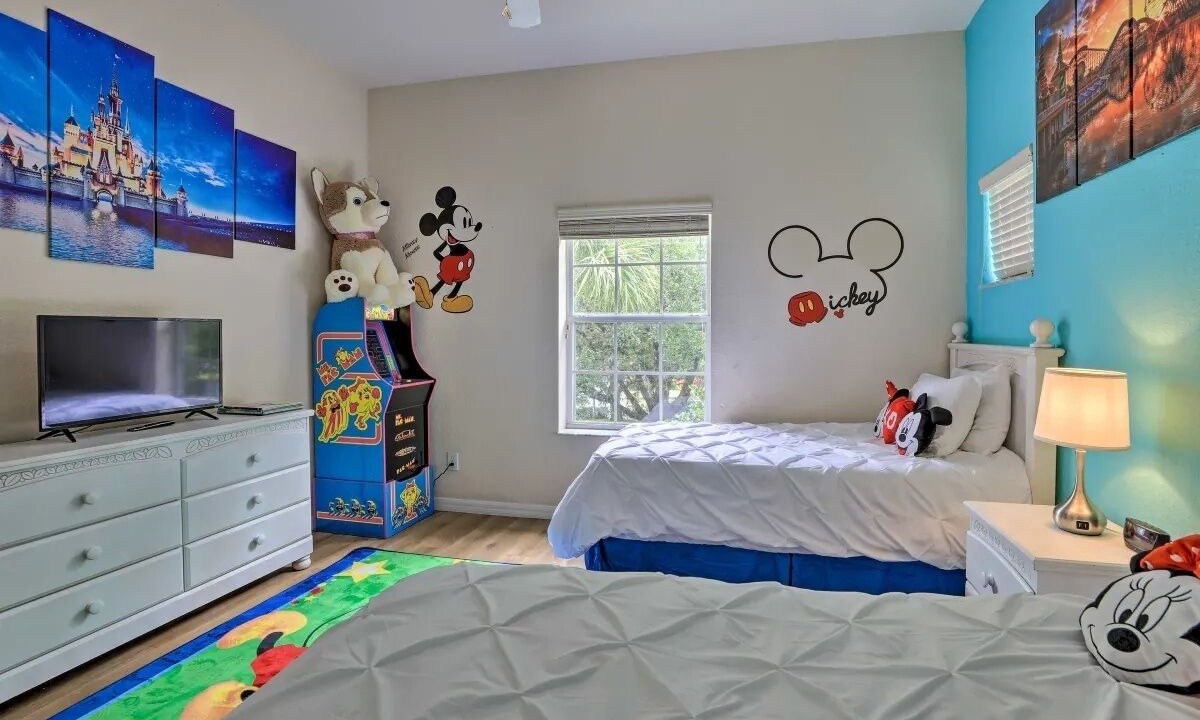 Photo of Bedroom in Bahama Bay