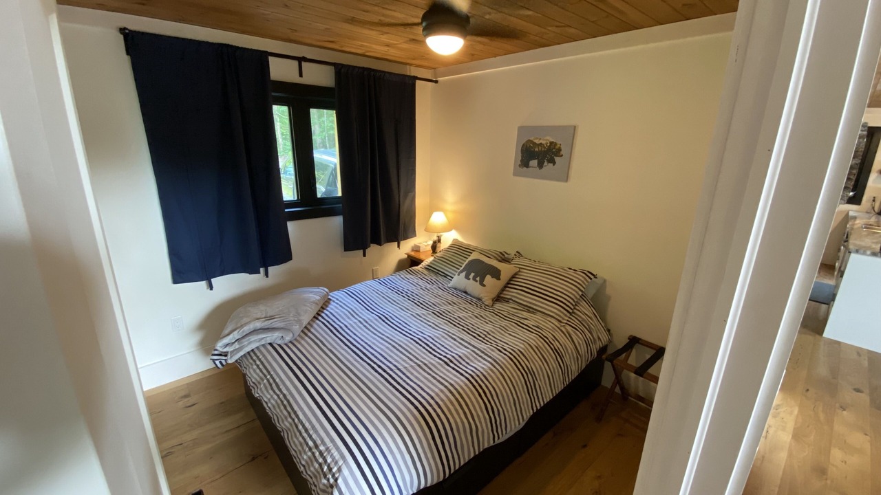 Photo of Bedroom in Rosseau