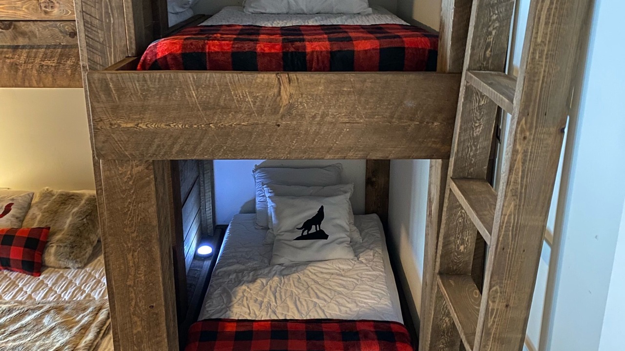 Photo of Bedroom in Rosseau