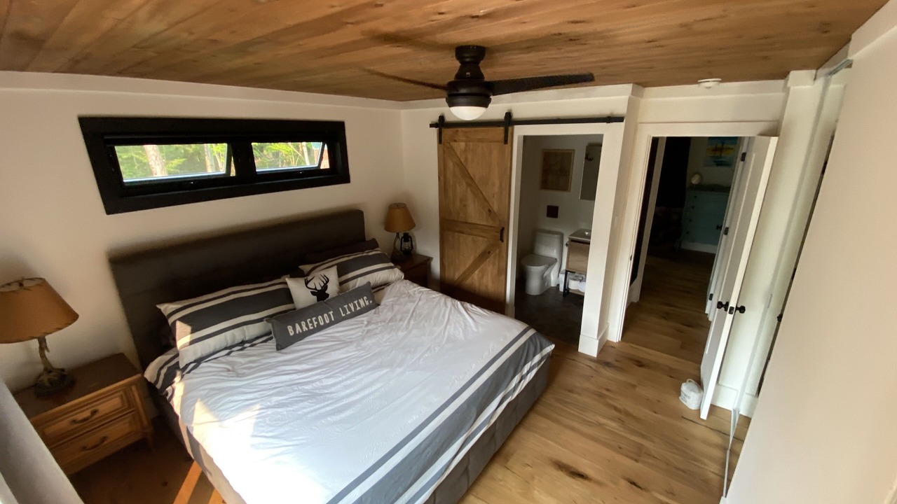 Photo of Bedroom in Rosseau