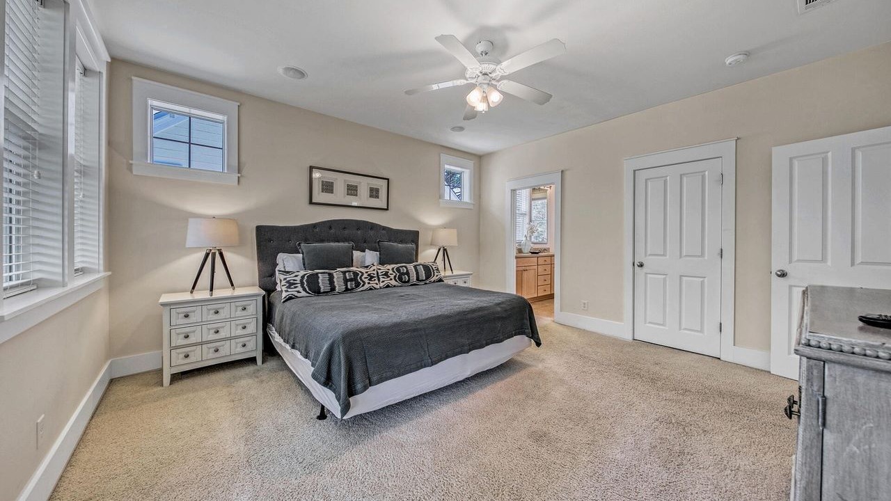 Photo of Bedroom in Laurel Grove