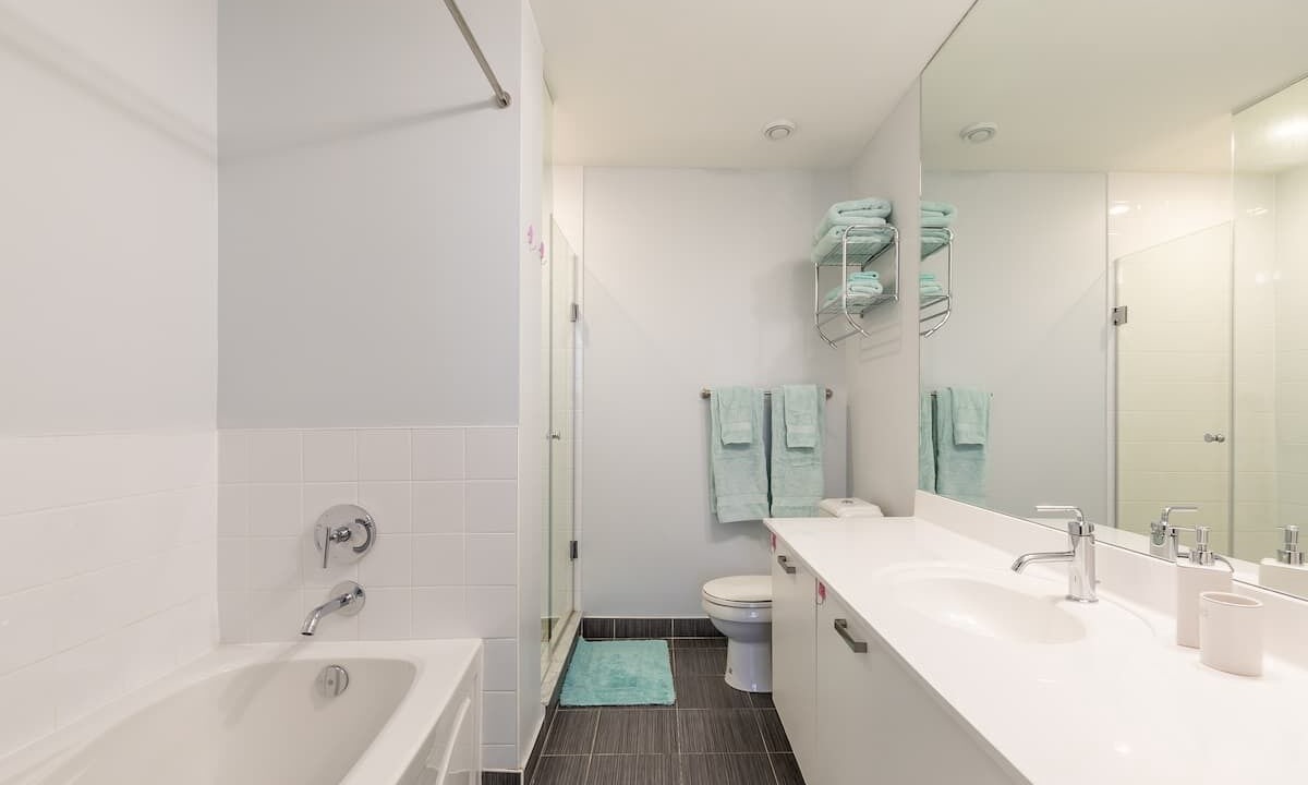 Photo of Bathroom in Bay Street Corridor