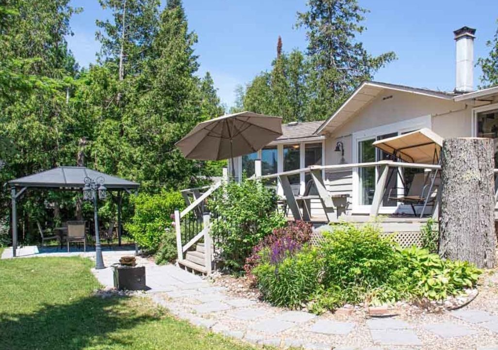 Photo of Patio Balcony in Trent Lakes
