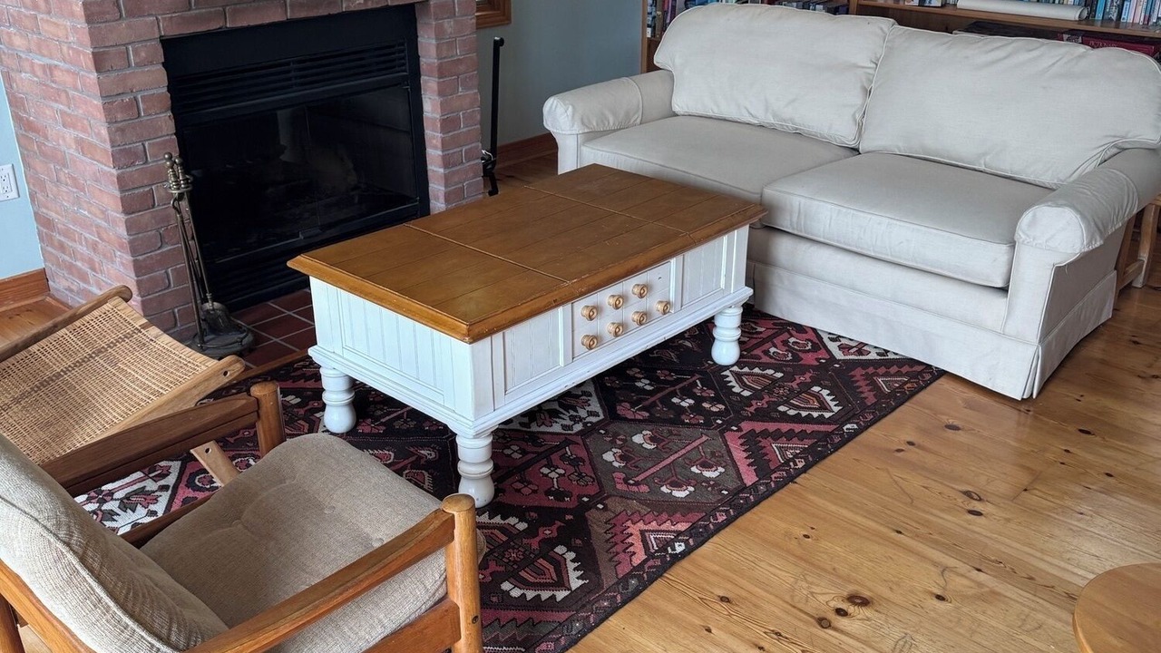 Photo of Livingroom in Greater Napanee
