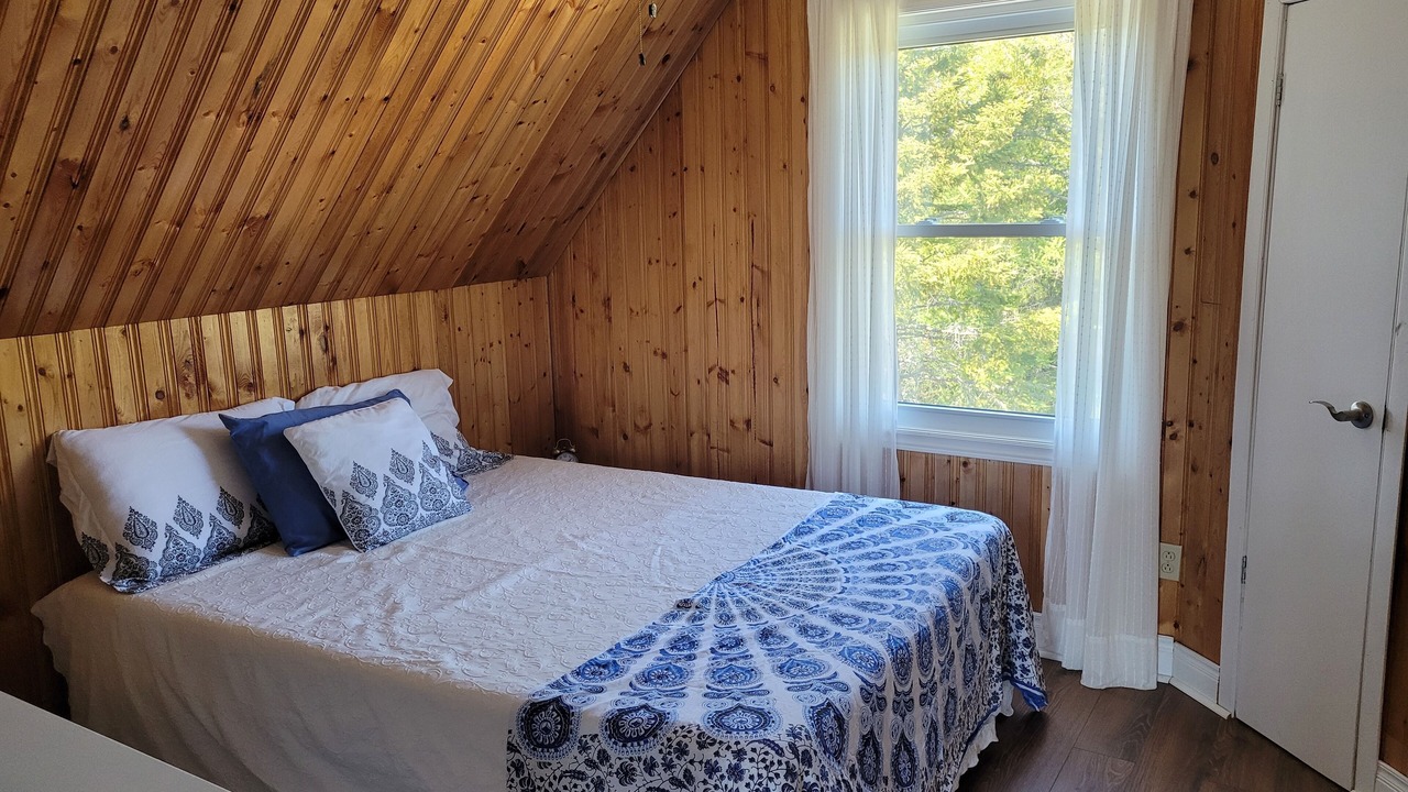 Photo of Bedroom in Northern Bruce Peninsula