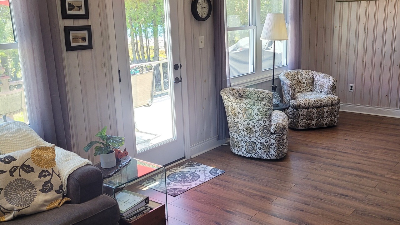 Photo of Livingroom in Northern Bruce Peninsula