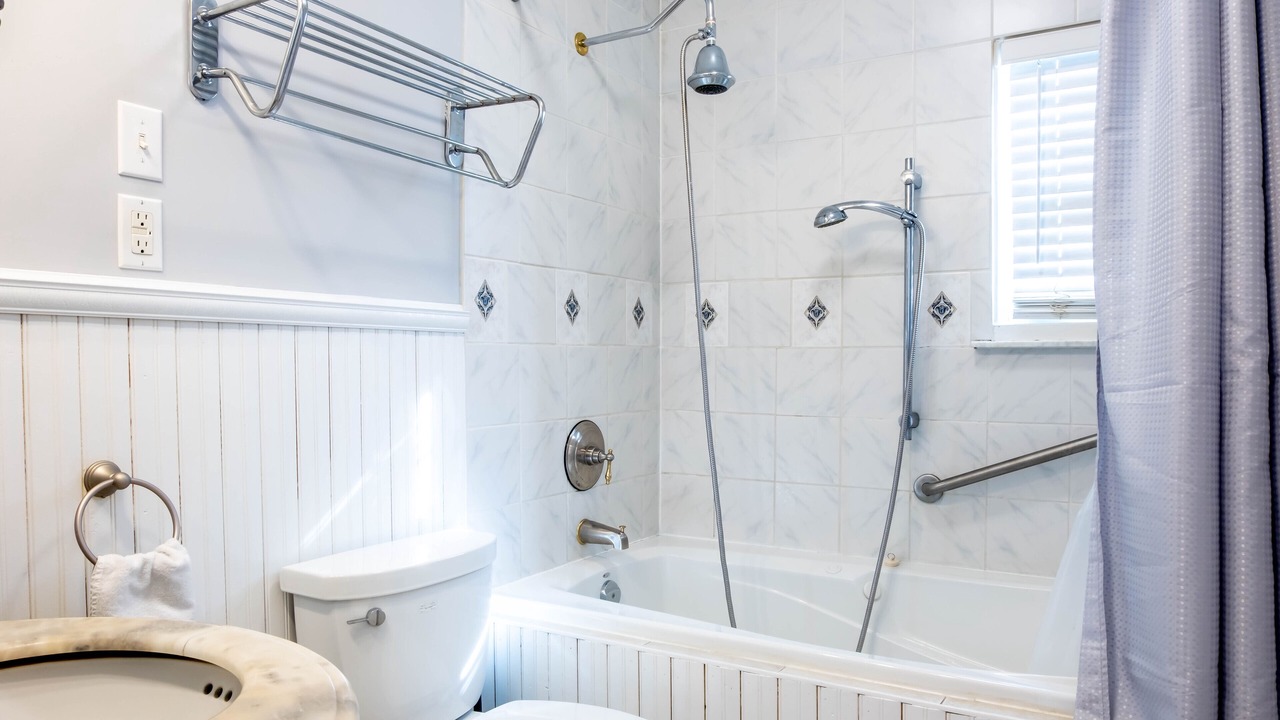 Photo of Bathroom in Rosemount