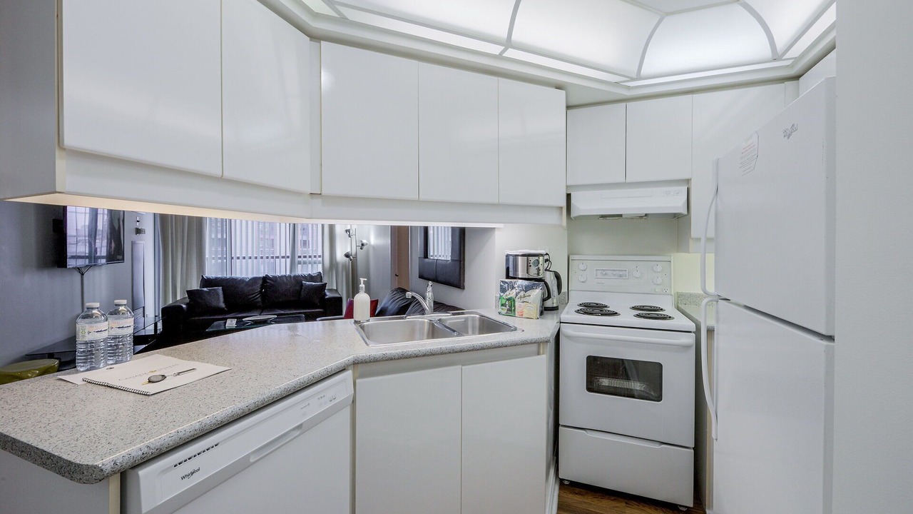 Photo of Kitchen in Bay Street Corridor