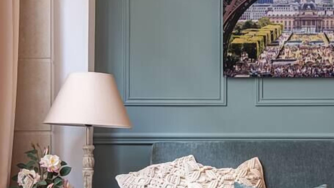 Photo of Livingroom in 15th Arrondissement
