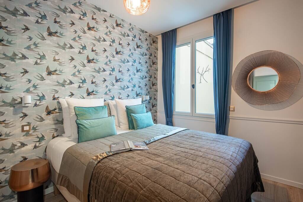 Photo of Bedroom in 15th Arrondissement