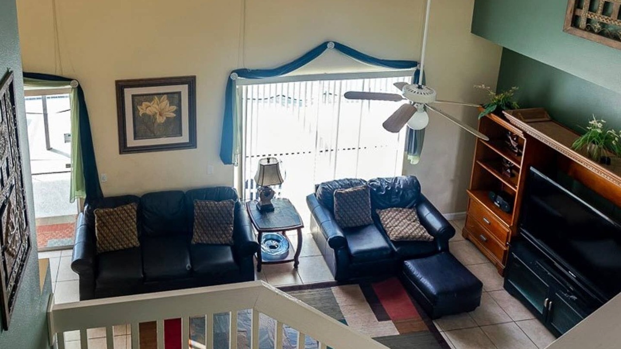 Photo of Patio Balcony in Crescent Lakes