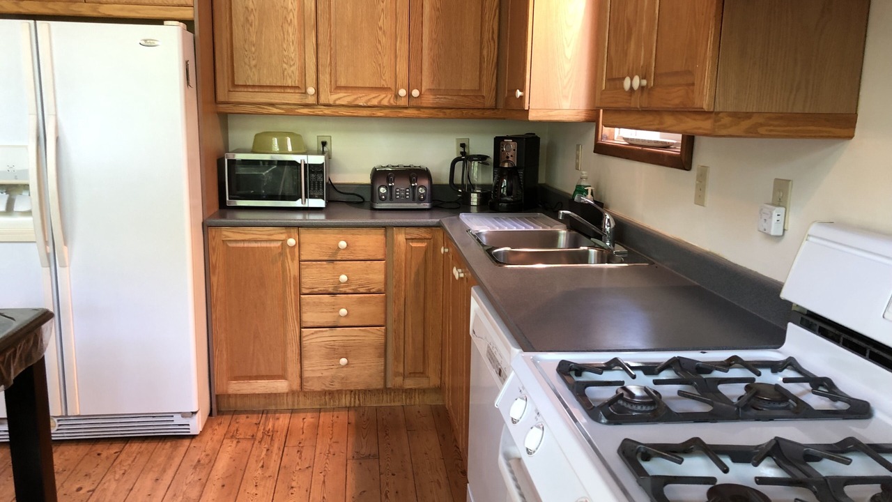 Photo of Kitchen in Grand Bend