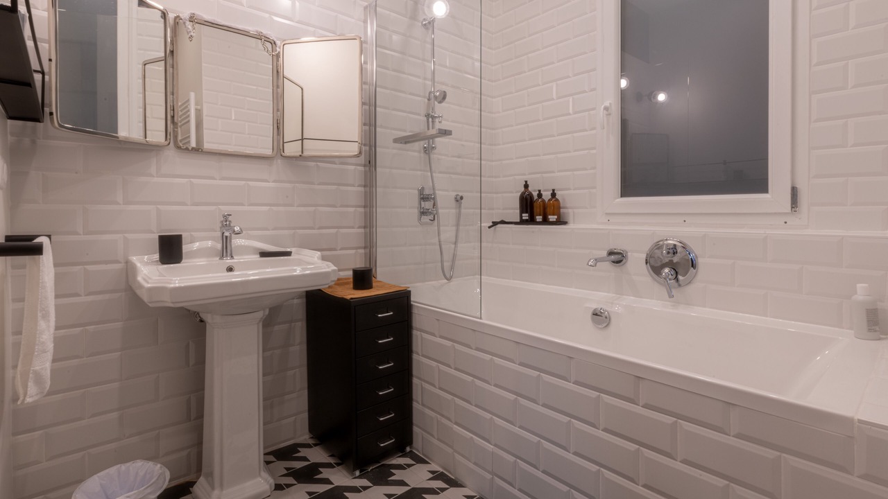 Photo of Bathroom in Quartier de la Porte-Saint-Denis