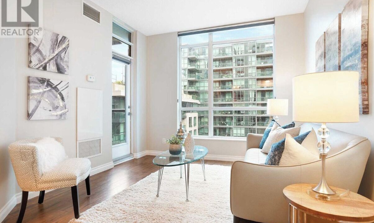 Photo of Livingroom in Fort York