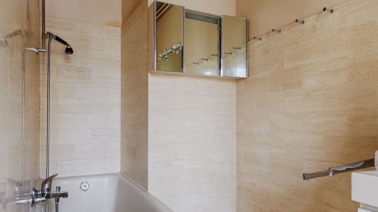 Photo of Bathroom in Neuilly-sur-Seine