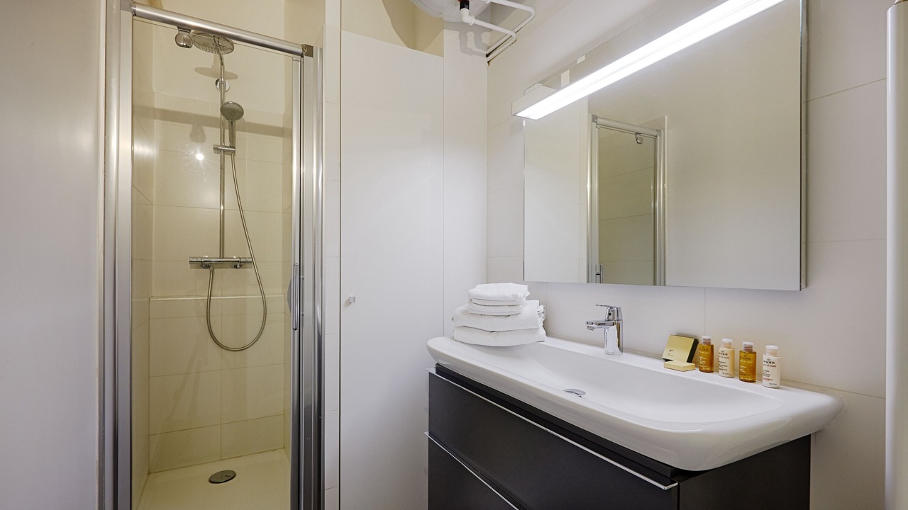 Photo of Bathroom in Neuilly-sur-Seine