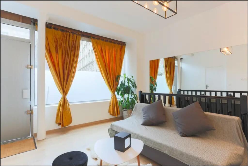 Photo of Livingroom in Val-de-Grace