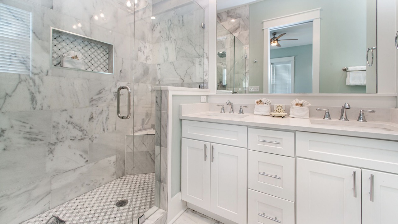 Photo of Bathroom in Greenway Park