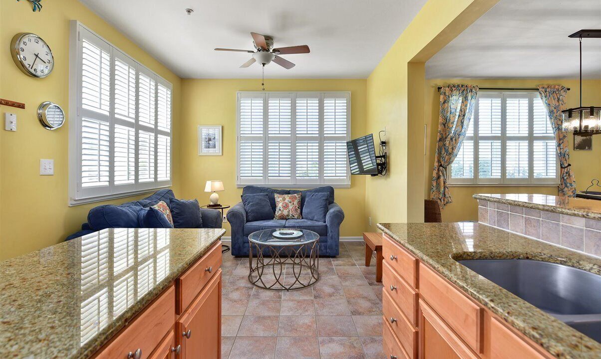 Photo of Livingroom in Bayside