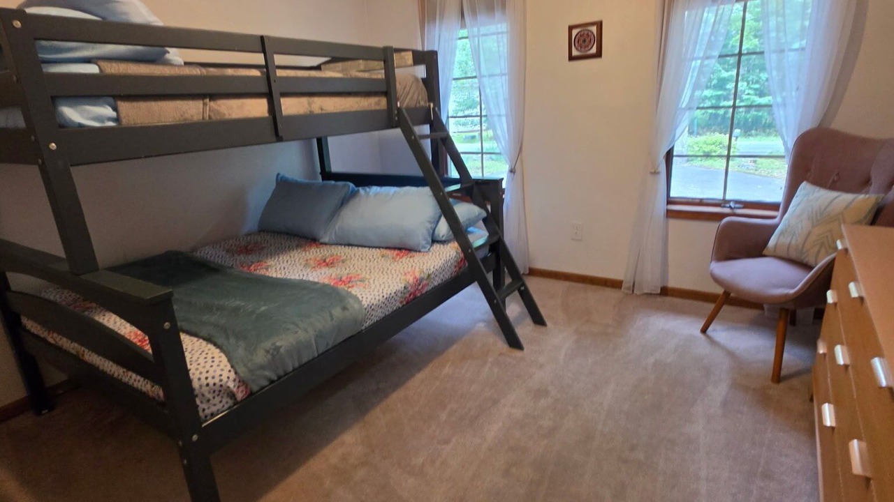 Photo of Bedroom in Tobyhanna