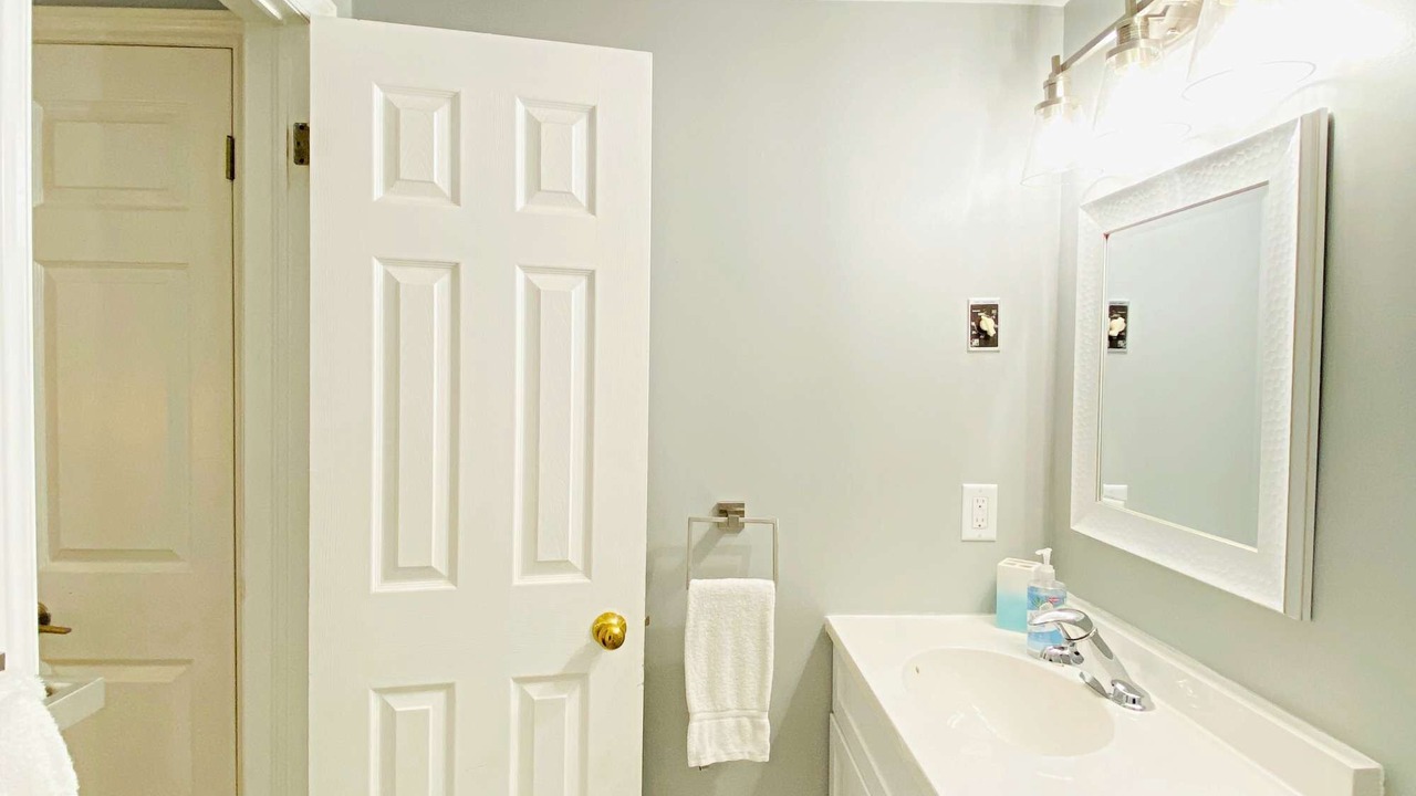 Photo of Bathroom in Craigleith